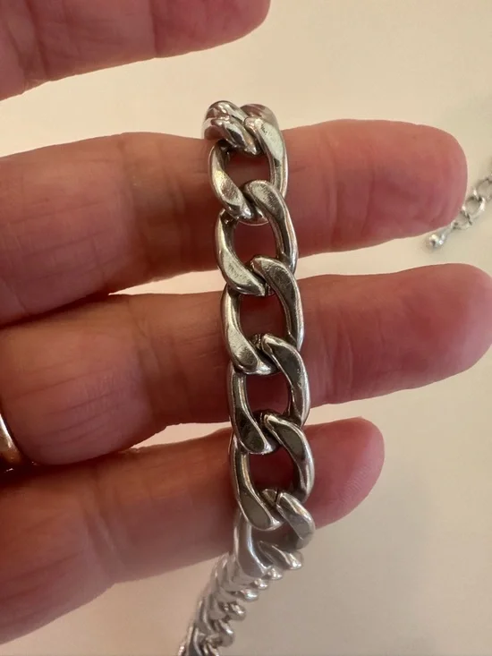 Y2K Edgy "TRUST NO MAN" Chunky Silver Tone Curb Chain Statement Necklace 18”L - Picture 5 of 7